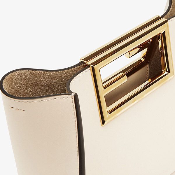 21AW人気 フェンディ WAY FFメタルハンドル トート 偽物 スモール8BS054AAIWF0VWM